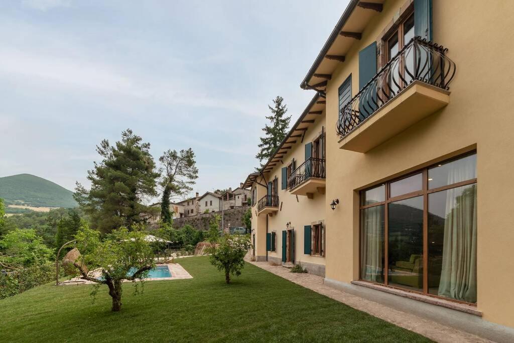 Villa Gina Umbria Luxury Retreat SantʼAnatolia di Narco Esterno foto