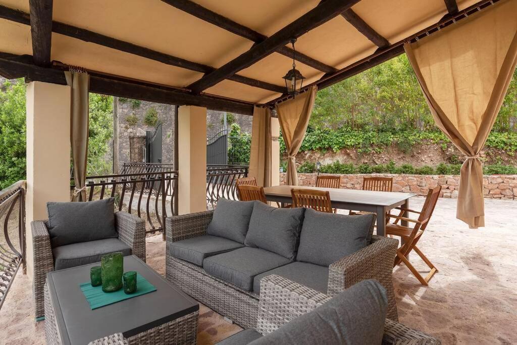 Villa Gina Umbria Luxury Retreat SantʼAnatolia di Narco Esterno foto