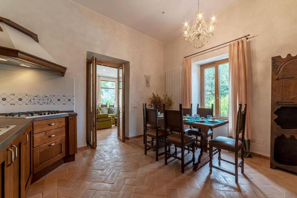 Villa Gina Umbria Luxury Retreat SantʼAnatolia di Narco Esterno foto